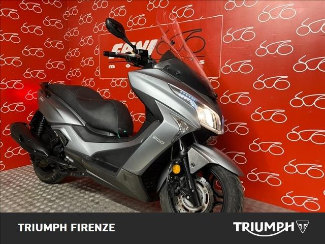 KYMCO Xciting 300 i